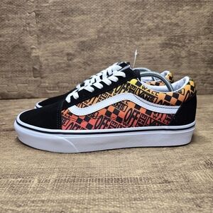 New Vans Logo Flame Old Skool Women's Size 9 Sneakers Red Black White Low Top